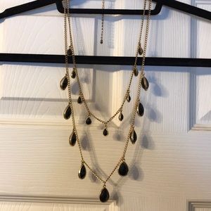 Francesca’s 2 layered necklace